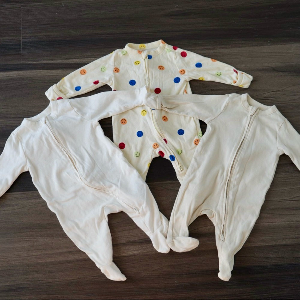 3 Pack Old Navy Cream and Polka Dot Kids Footies